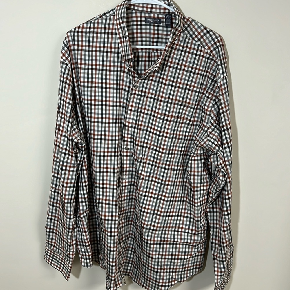 Van Heusen Casual Button Down XXL 18-18.5